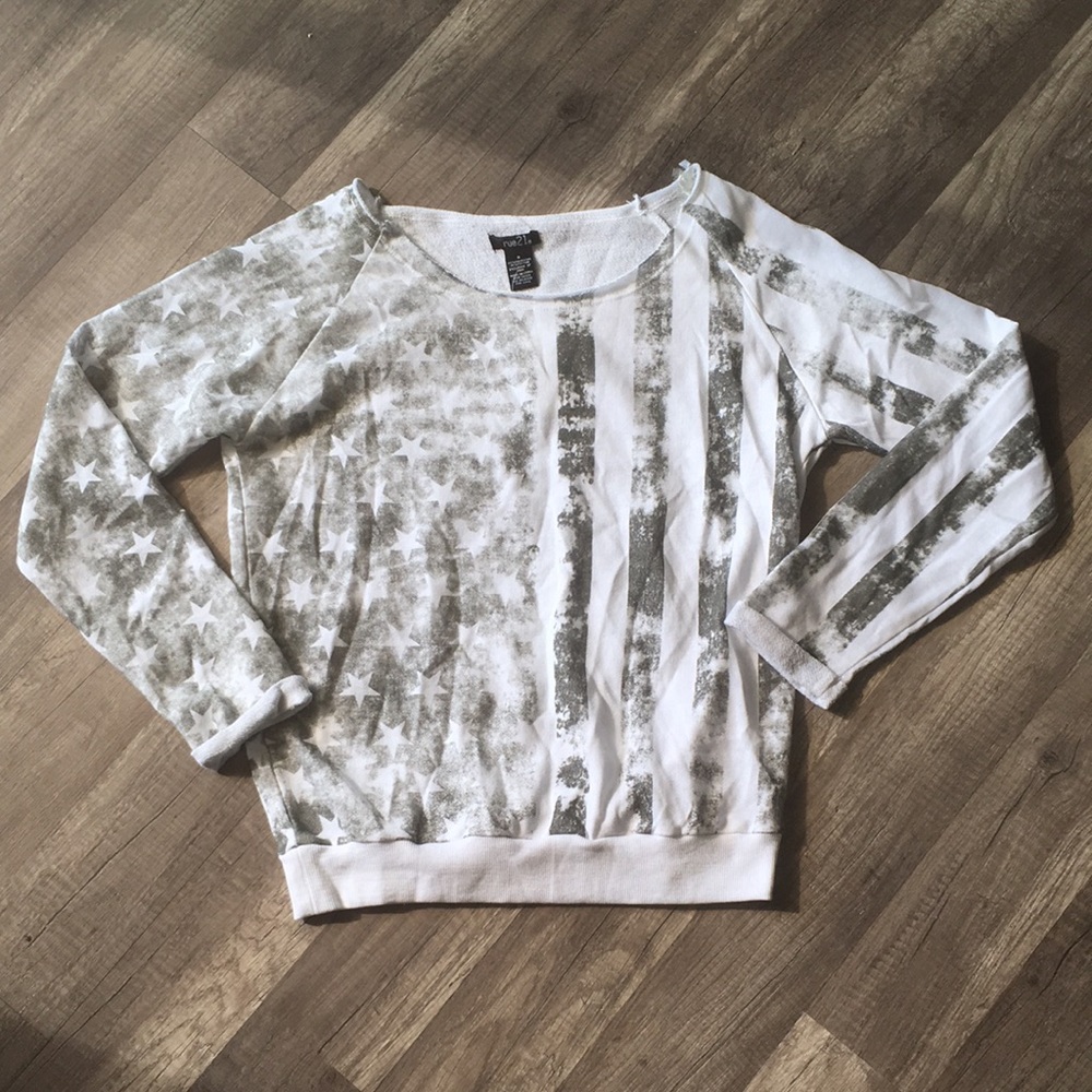 NEW Rue 21 Patriotic Flag Sweatshirt